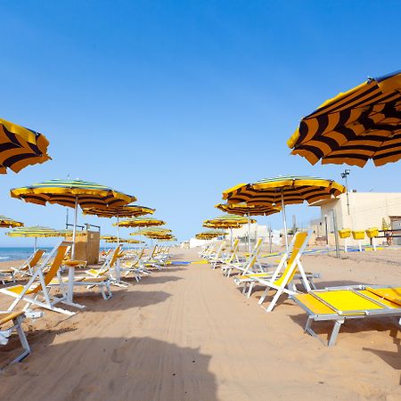 Triscinamare Hotel Residence Bagian luar foto