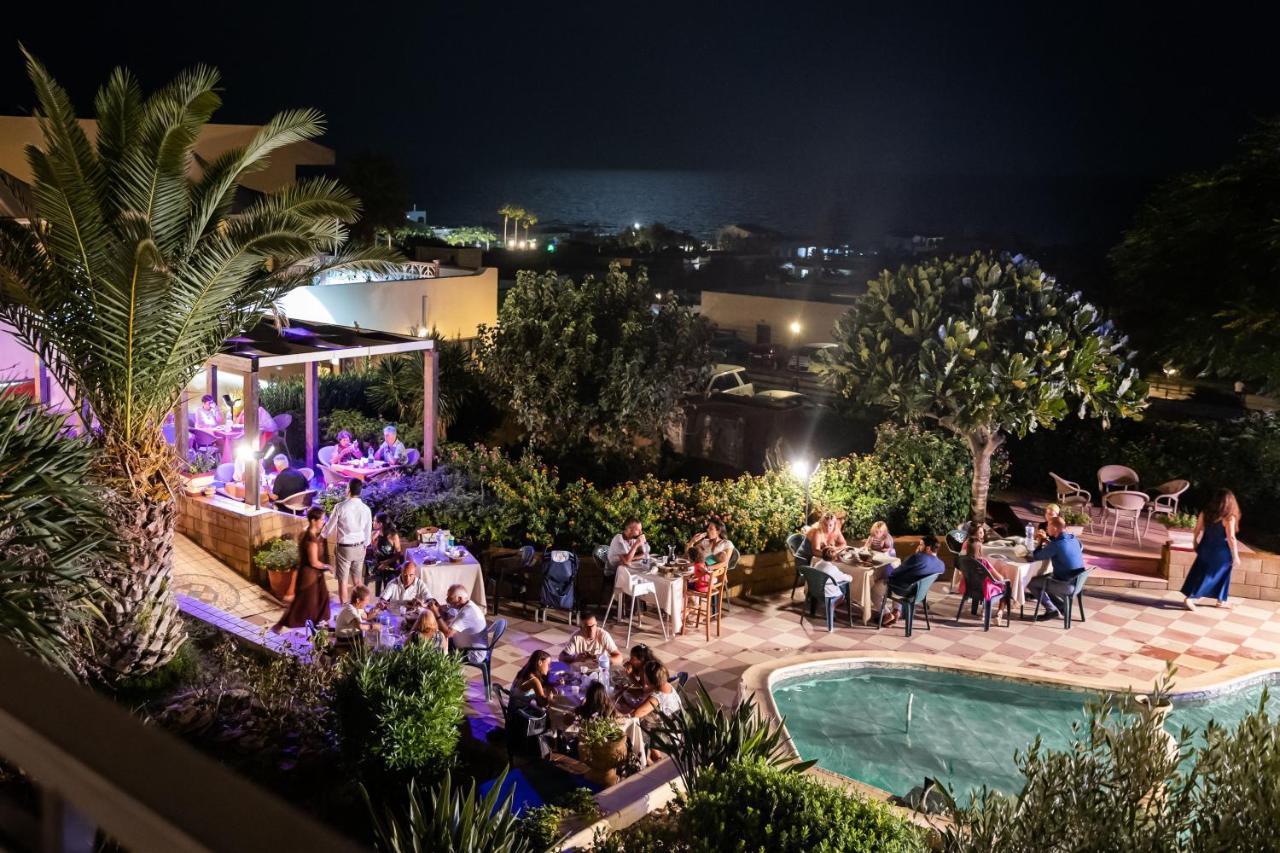 Triscinamare Hotel Residence Bagian luar foto