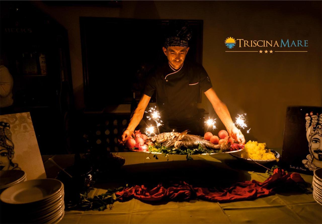 Triscinamare Hotel Residence Bagian luar foto
